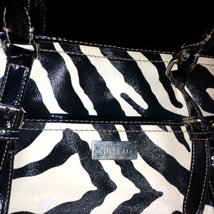 Nine & Co animal print purse